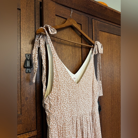 NWT TMS x Finding July “The Marcella” Dress - Picture 4 of 7